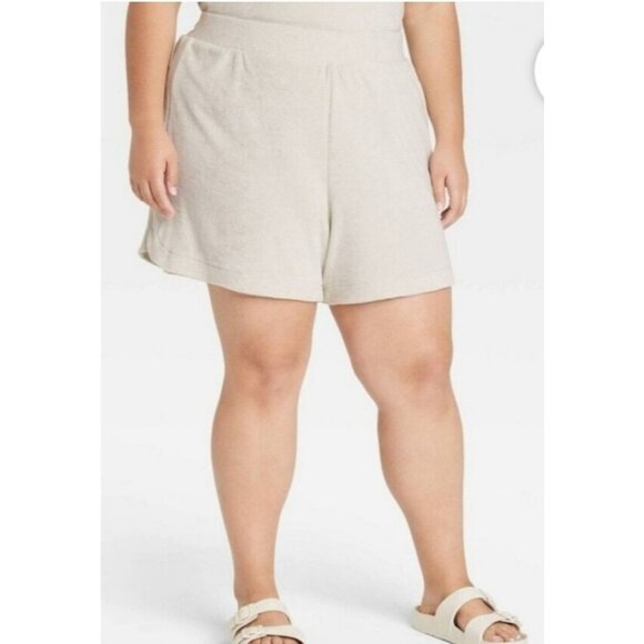 A New Day womens shorts plus sz 4X mid waist cream/tan color  Terrycloth Pull on - Picture 2 of 9